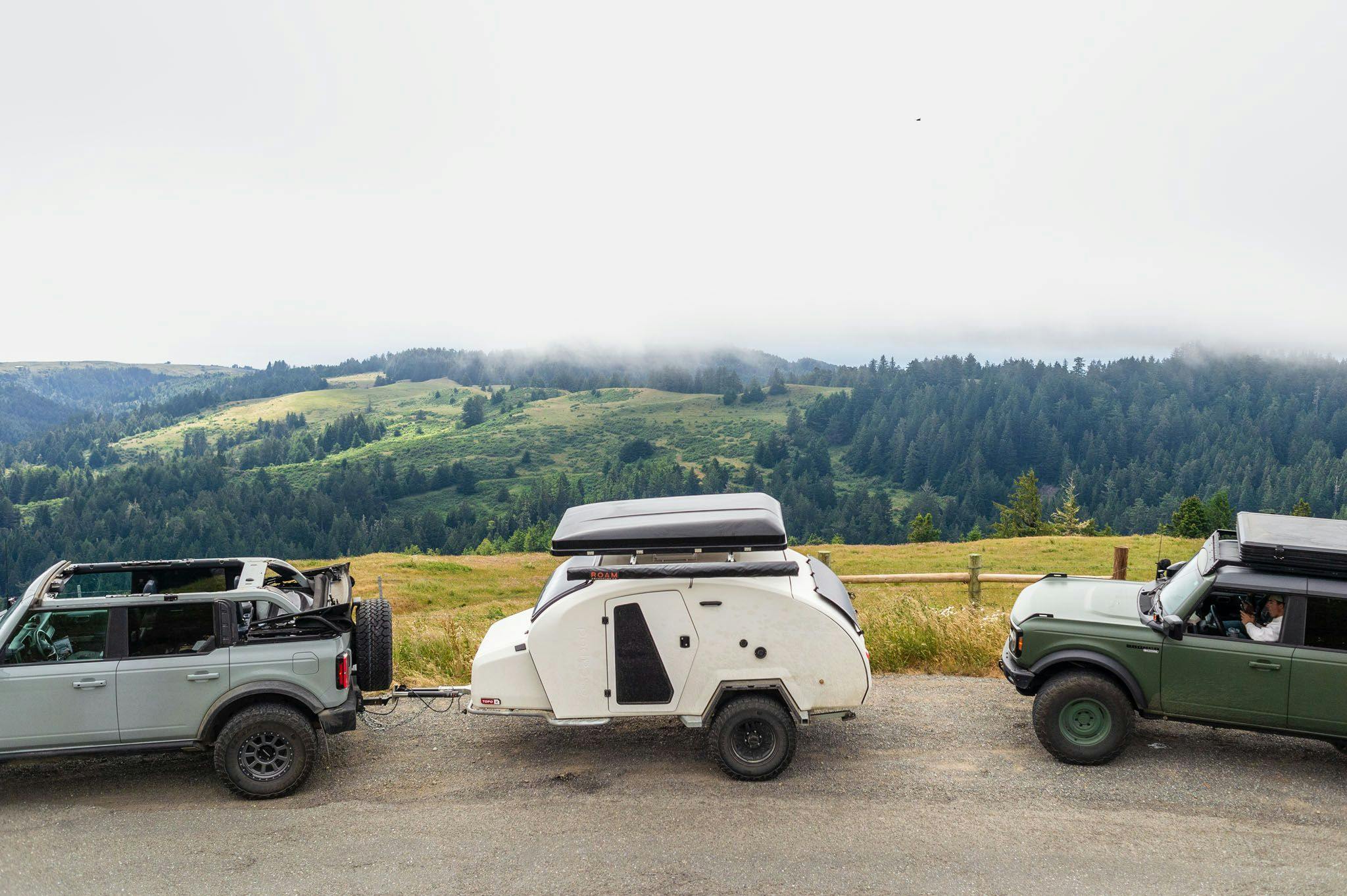 Two TOPO2 Voyagers being towed by Bronco Nations.